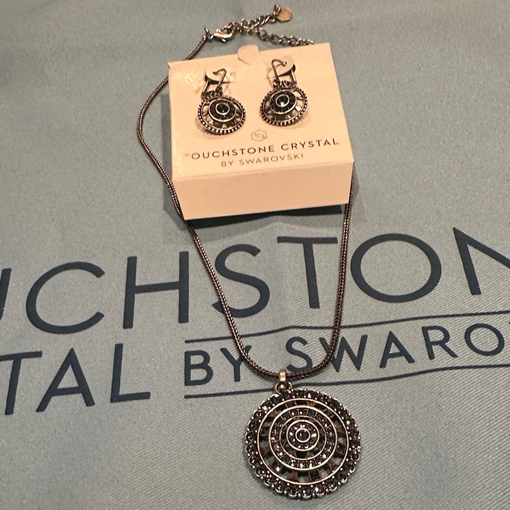 Touchstone Crystal Black and Silver Necklace Set